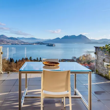 Lakeside Harmonies - Chic With Pool And Panoramic View Apartment *